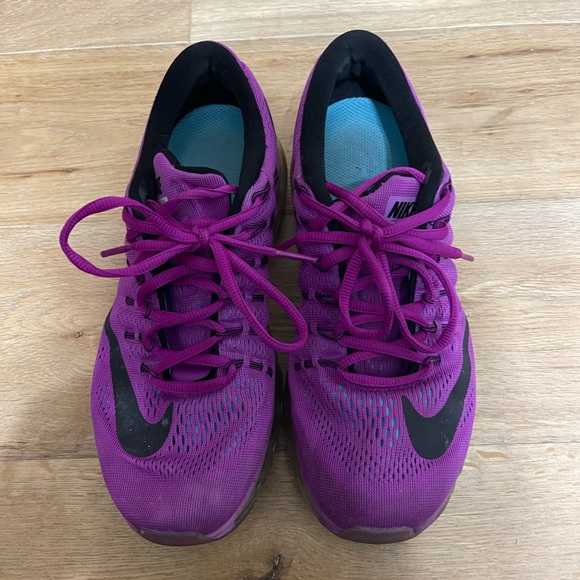 Women’s Purple Nike AirMax Running Shoes - Picture 2 of 5